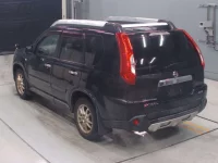 Nissan X-TRAIL лот № 30192 оценка 3.5  с аукциона в Японии 5