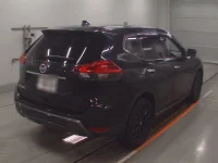 Nissan X-TRAIL лот № 30490 оценка 4.5  с аукциона в Японии 1