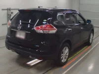 Nissan X-TRAIL лот № 30479 оценка 3.5  с аукциона в Японии 1