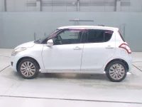 Suzuki SWIFT лот № 30213 оценка 3  с аукциона в Японии 3
