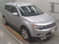 Mitsubishi OUTLANDER лот № 30407 оценка 4  с аукциона в Японии 4