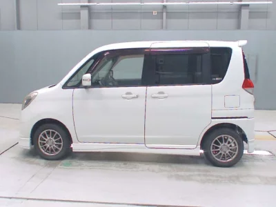 Mitsubishi DELICA D2