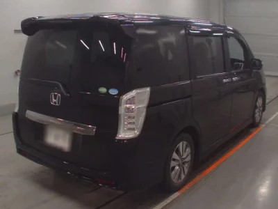 Honda STEP WAGON  с аукциона в Японии