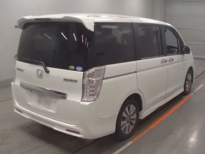 Honda STEP WAGON  с аукциона в Японии