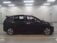 Honda STREAM лот № 36042 оценка 4  с аукциона в Японии 2