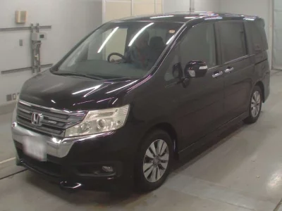 Honda STEP WAGON  с аукциона в Японии