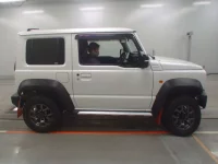 Suzuki JIMNY SIERRA лот № 30469 оценка 4.5  с аукциона в Японии 2