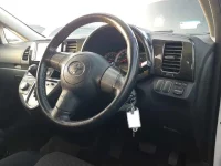 Toyota WISH лот № 10225 оценка 3.5  с аукциона в Японии 6
