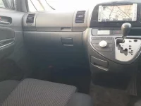 Toyota WISH лот № 10225 оценка 3.5  с аукциона в Японии 8