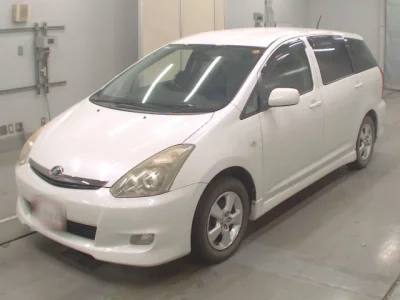 Toyota WISH  с аукциона в Японии