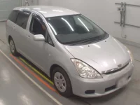 Toyota WISH лот № 10231 оценка 3.5  с аукциона в Японии 4