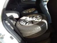 Toyota YARIS лот № 30220 оценка 4  с аукциона в Японии 9