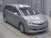Toyota WISH лот № 70131 оценка 3.5  с аукциона в Японии 4