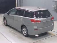 Toyota WISH лот № 70131 оценка 3.5  с аукциона в Японии 5