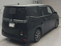 Toyota VOXY лот № 254 оценка RA  с аукциона в Японии 1