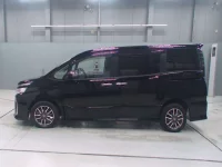 Toyota VOXY лот № 30187 оценка 4.5  с аукциона в Японии 3