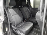 Toyota VOXY лот № 30442 оценка 4  с аукциона в Японии 9