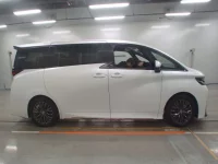 Toyota VELLFIRE лот № 36060 оценка 6  с аукциона в Японии 2