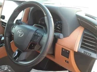 Toyota VELLFIRE лот № 36060 оценка 6  с аукциона в Японии 6