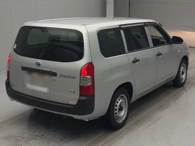 Toyota PROBOX  с аукциона в Японии