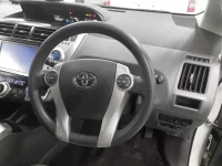 Toyota PRIUS ALPHA лот № 30501 оценка 4  с аукциона в Японии 6