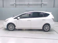 Toyota PRIUS ALPHA лот № 70093 оценка 3.5  с аукциона в Японии 3