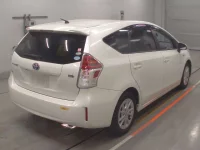 Toyota PRIUS ALPHA лот № 30401 оценка 3.5  с аукциона в Японии 1