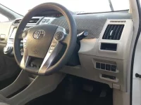 Toyota PRIUS ALPHA лот № 30401 оценка 3.5  с аукциона в Японии 6