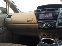 Toyota PRIUS ALPHA лот № 30401 оценка 3.5  с аукциона в Японии 8