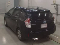 Toyota PRIUS ALPHA лот № 30478 оценка 4  с аукциона в Японии 5