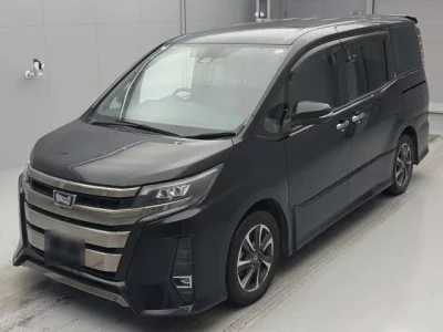 Toyota NOAH  с аукциона в Японии