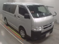 Toyota HIACE VAN лот № 30484 оценка 3.5  с аукциона в Японии 4