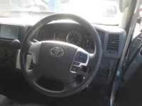 Toyota HIACE VAN лот № 30484 оценка 3.5  с аукциона в Японии 6