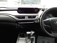 Lexus UX лот № 4100 оценка 5  с аукциона в Японии 8