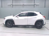 Lexus UX лот № 4100 оценка 5  с аукциона в Японии 3
