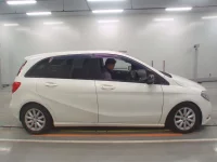 Mercedes-Benz B CLASS лот № 38076 оценка 4  с аукциона в Японии 2