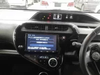 Toyota AQUA лот № 33111 оценка 3  с аукциона в Японии 8