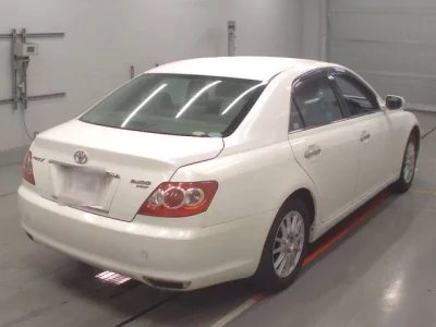 Toyota MARK X  с аукциона в Японии