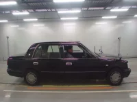 Toyota CROWN COMFORT лот № 90153 оценка 3.5  с аукциона в Японии 2