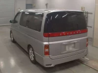 Nissan ELGRAND лот № 10256 оценка RA  с аукциона в Японии 5