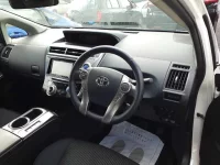 Toyota PRIUS ALPHA лот № 4102 оценка 3.5  с аукциона в Японии 6