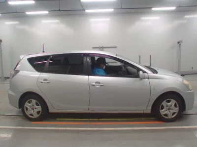 Toyota CALDINA  с аукциона в Японии