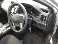 Toyota MARK X лот № 90164 оценка 4  с аукциона в Японии 6