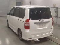 Toyota NOAH лот № 10315 оценка R  с аукциона в Японии 5