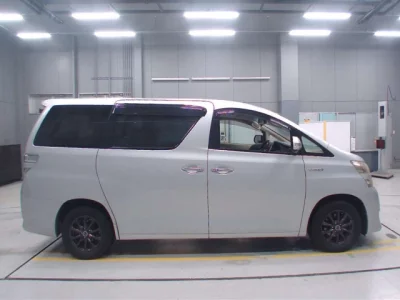 Toyota VELLFIRE  с аукциона в Японии