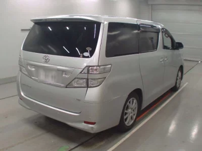 Toyota VELLFIRE  с аукциона в Японии