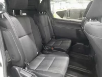 Toyota VOXY лот № 30551 оценка 4  с аукциона в Японии 9