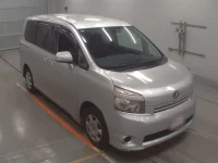Toyota VOXY лот № 10293 оценка 3  с аукциона в Японии 4