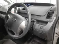 Toyota VOXY лот № 10293 оценка 3  с аукциона в Японии 6