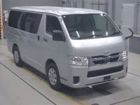 Toyota HIACE VAN лот № 30249 оценка 3.5  с аукциона в Японии 4
